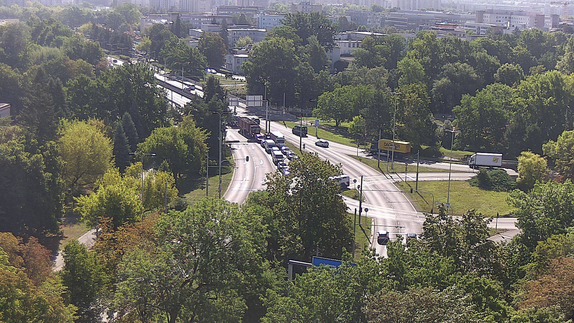 Webová kamera - Křižovatka u soutoku - čas 10:00