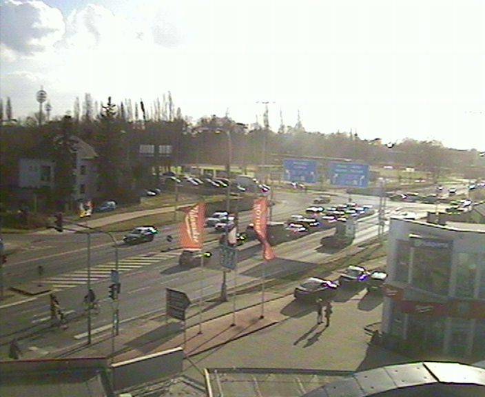 Webová kamera - křižovatka Tesla - čas 16:00