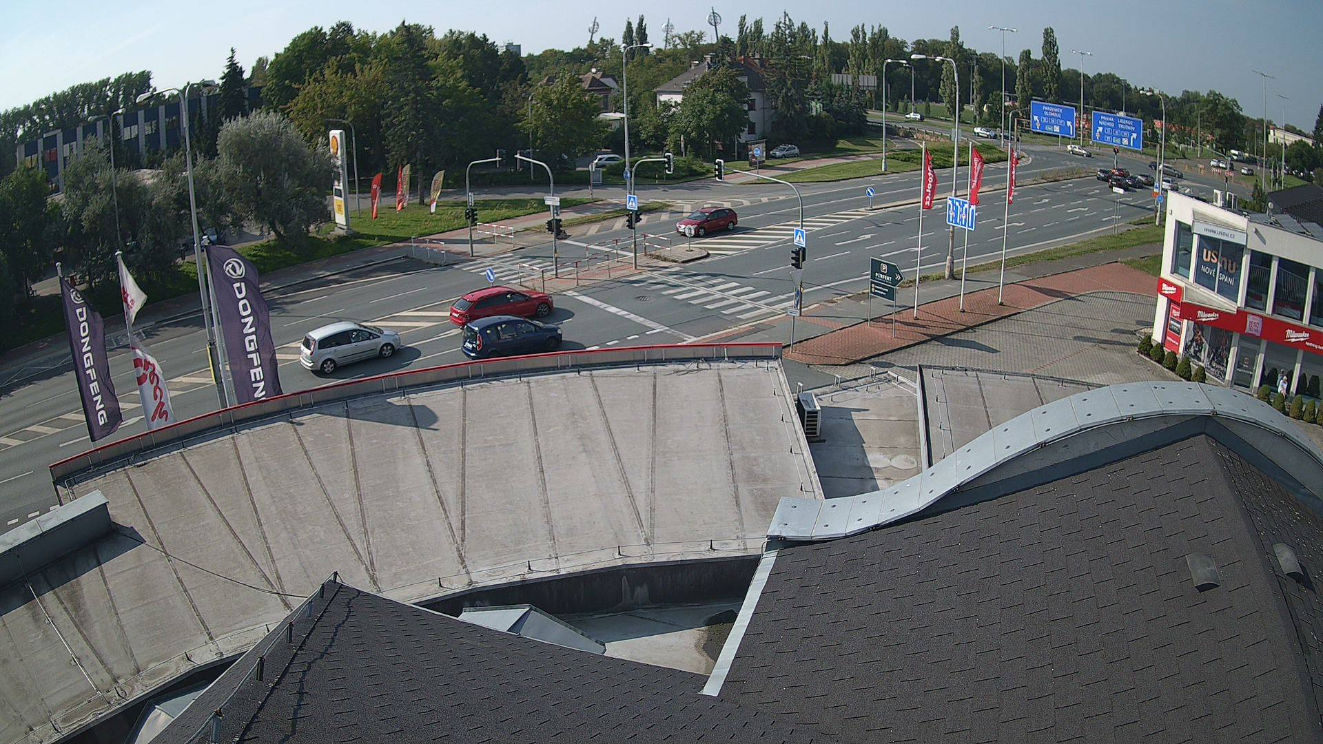 Webová kamera - křižovatka Tesla - čas 10:00