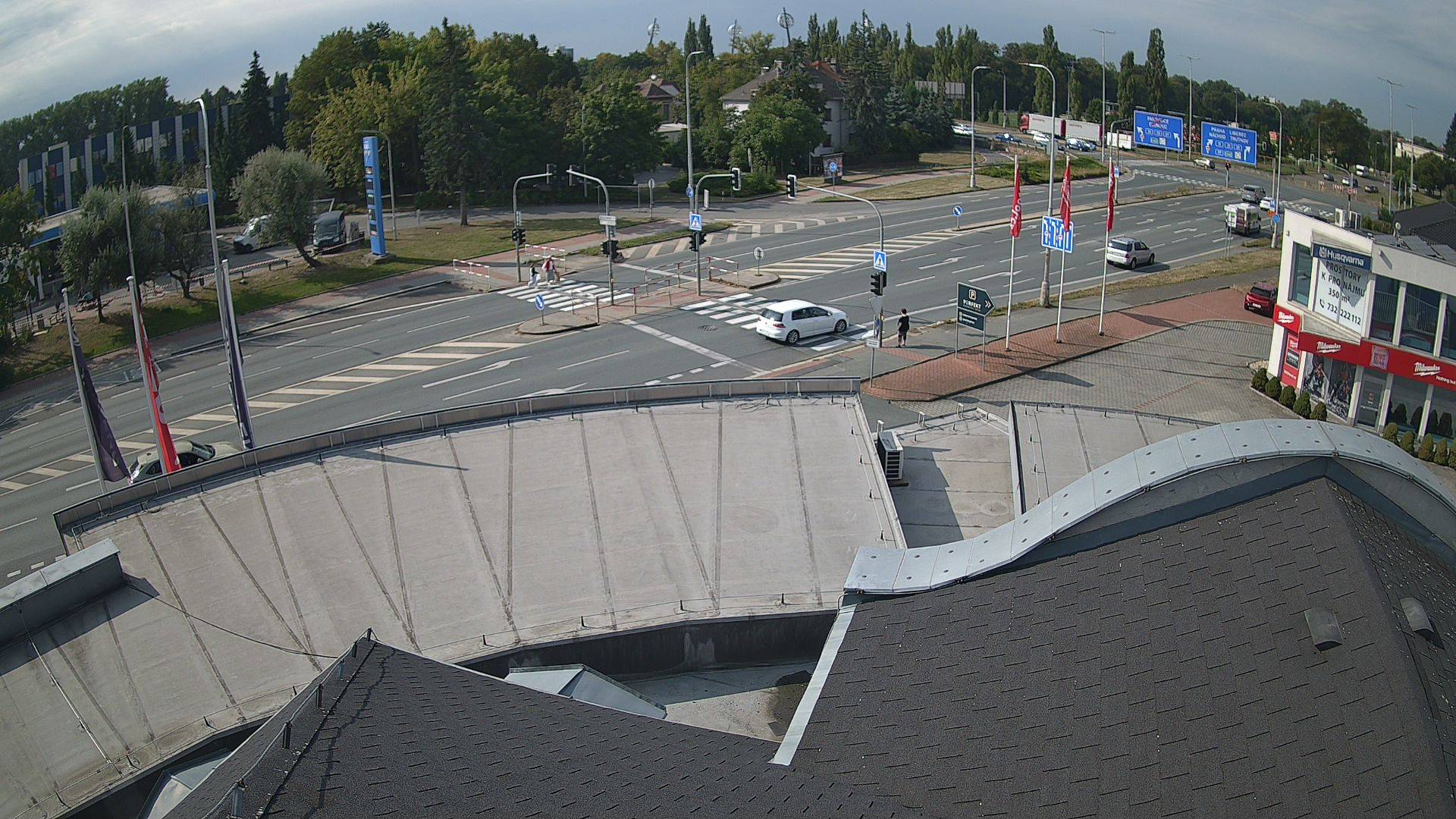 Webová kamera - křižovatka Tesla - čas 10:00