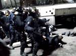 Policisté tloukli hradecké fanoušky v Jablonci hlava nehlava