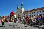 Zveme: Babí léto do Hradce přiláká královnu Elišku