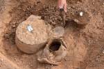 Rozsáhlé pohřebiště ve Hvozdnici u Hradce vydalo archeologům unikátní nálezy
