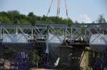 Svinarský most dnes začali rozebírat stavebníci