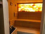 V Hradci zahajuje provoz saunový svět Tropicana