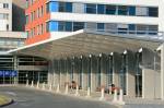 Nemocnice v Hradci začíná znovu operovat, zákaz návštěv platí i nadále