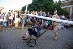 Divadelní festival letos jinak. Představení si užijete v autě nebo pod širákem