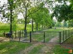 Psí park u Flošny už je otevřen. Nechybí ani herní prvky
